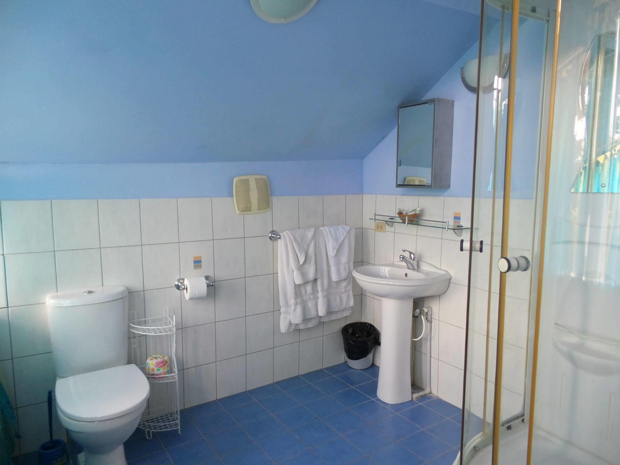 Heritage Inn Trinidad Belmont Zewnętrze zdjęcie